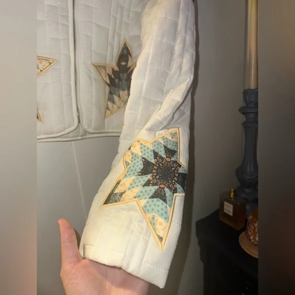 NWOT Blue B Quilted Multi Star Embroidered Padded Zip Up Jacket